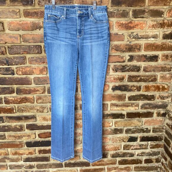 St. John's Bay Medium Wash Blue Denim Bootcut Leg Jeans Women's Size 6 - Picture 1 of 7